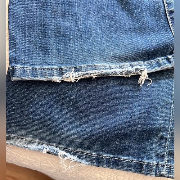 JOE’s Jeans. Size 28 Provocateur jeans. Boot cut. Slightly frayed hems. - Picture 3 of 12
